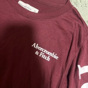 Abercrombie & Fitch Maroon Crewneck Tee